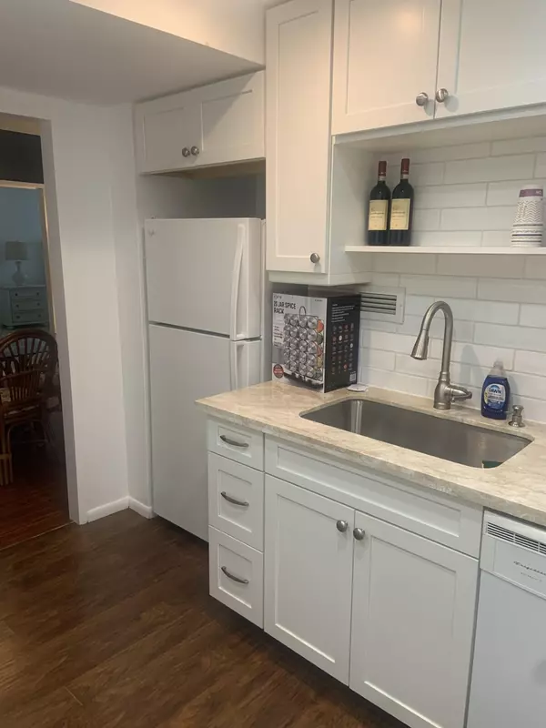 Palm Beach, FL 33480,2840 S Ocean BLVD 2050