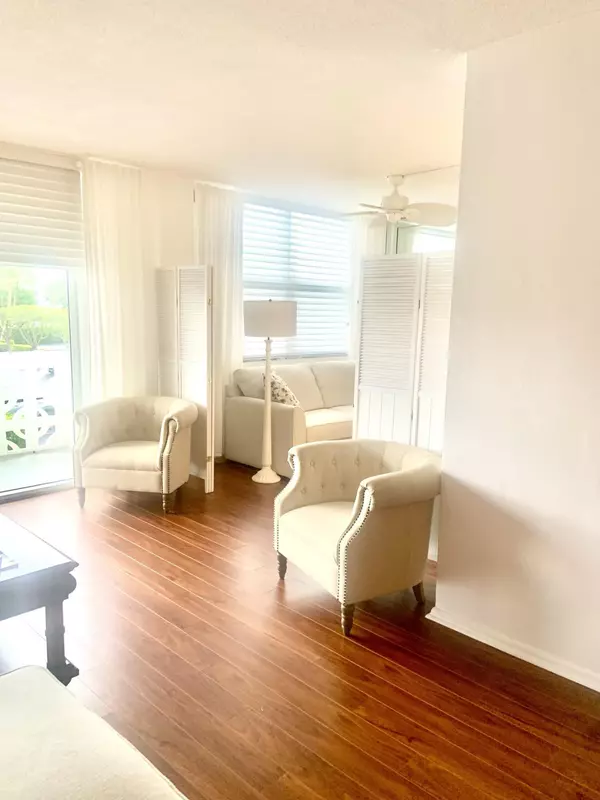 Palm Beach, FL 33480,2840 S Ocean BLVD 2050