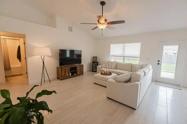 Port Saint Lucie, FL 34983,765 SW Hibiscus ST