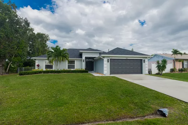 765 SW Hibiscus ST, Port Saint Lucie, FL 34983