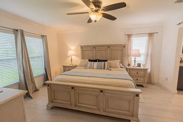 Port Saint Lucie, FL 34983,765 SW Hibiscus ST