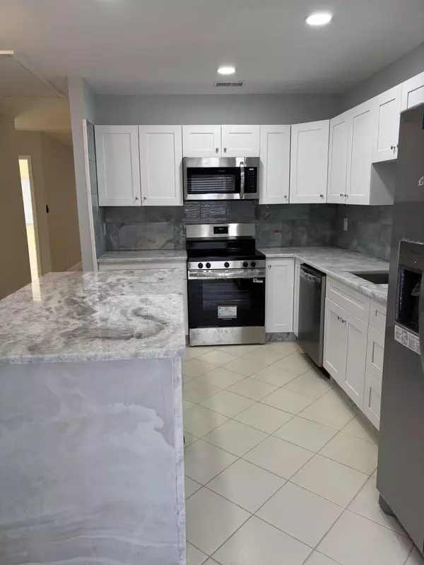 Boca Raton, FL 33433,20866 Vinesta CIR