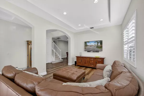 Palm Beach Gardens, FL 33418,12081 Aviles CIR