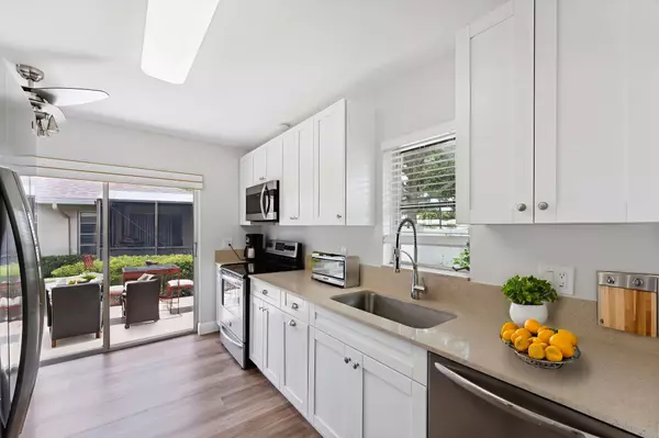 Boca Raton, FL 33496,8860 Rheims RD