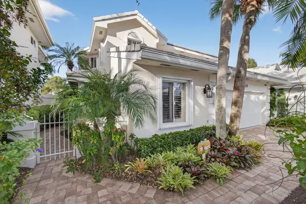 Palm Beach Gardens, FL 33418,221 W Canterbury DR