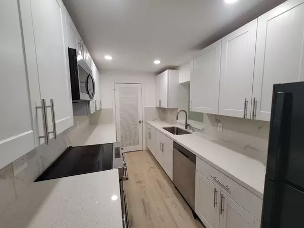 Fort Pierce, FL 34982,4416 Areca Palm DR