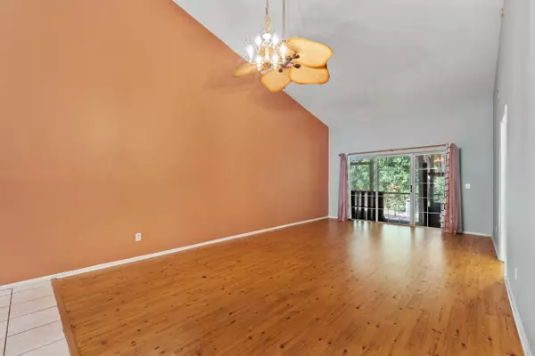 Port Saint Lucie, FL 34952,1656 SE Green Acres CIR D103