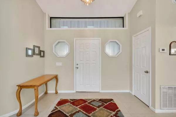 Port Saint Lucie, FL 34983,844 SE Celtic AVE