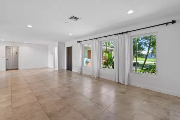 North Palm Beach, FL 33408,1710 Ardley RD