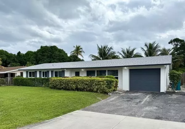 218 SW 12th AVE, Boynton Beach, FL 33435