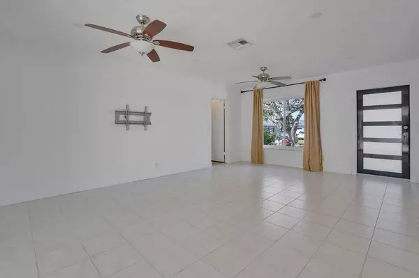 Boca Raton, FL 33432,254 NW 6th AVE