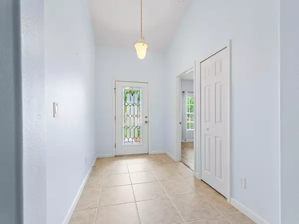 Vero Beach, FL 32966,8061 Westfield CIR