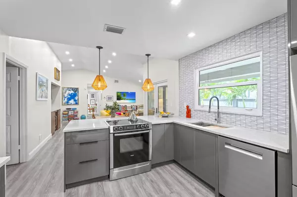 2474 Bedford Mews DR, Wellington, FL 33414