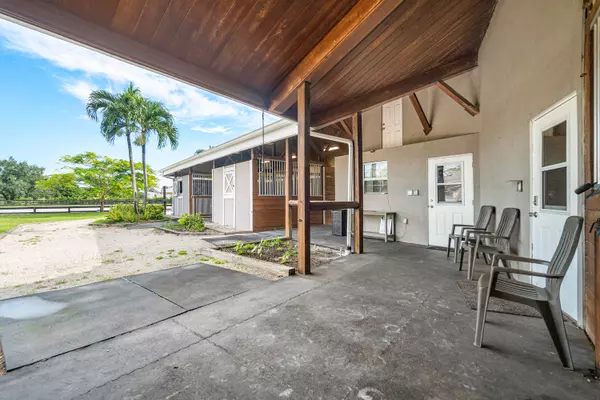 Wellington, FL 33414,2080 Canter WAY Barn