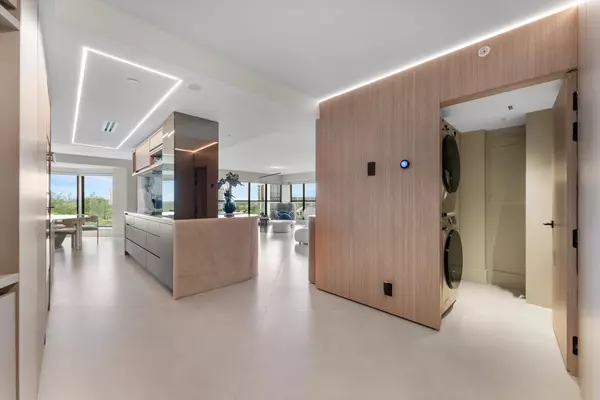 Highland Beach, FL 33487,4605 S Ocean BLVD 7b