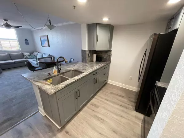 West Palm Beach, FL 33407,1801 N Flagler DR 618 (Seasonal Or Annual)