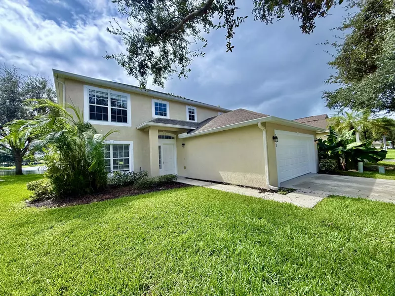 2538 SW 12th SQ, Vero Beach, FL 32968