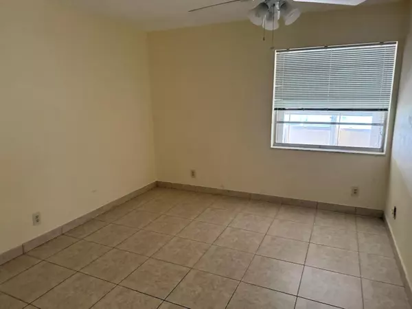 Delray Beach, FL 33484,390 Burgundy I