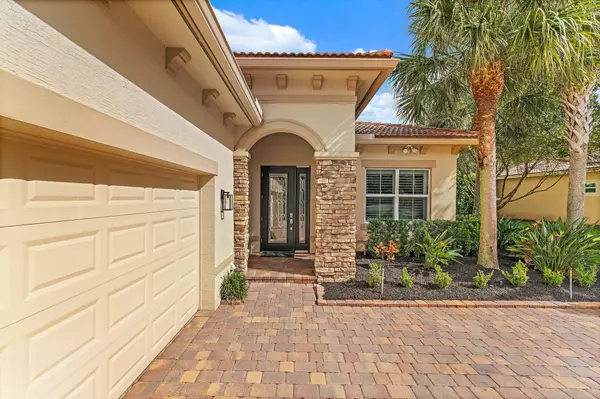 Stuart, FL 34997,8337 SW Marin DR