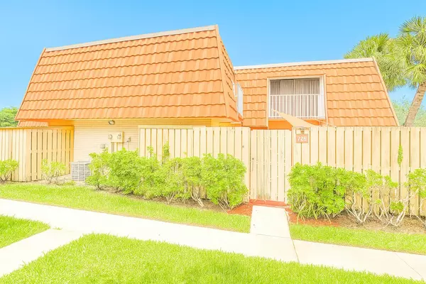 728 Mill Valley PL, West Palm Beach, FL 33409