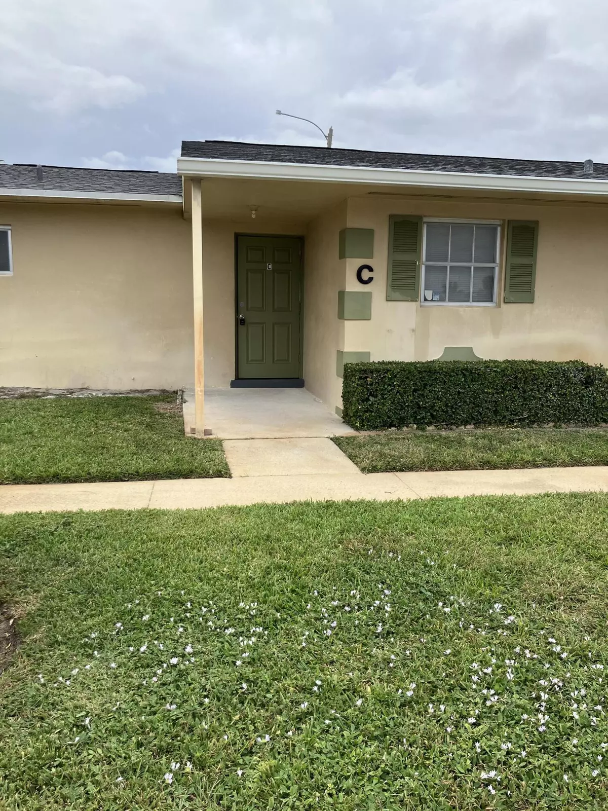 West Palm Beach, FL 33415,5483 Cresthaven BLVD C