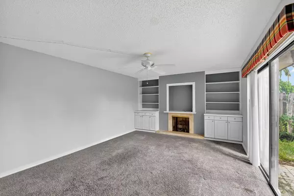 Palm Springs, FL 33461,306 Lake Arbor DR