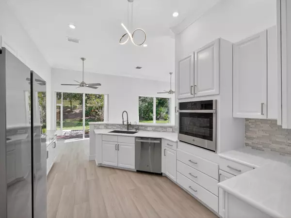 Palm Beach Gardens, FL 33410,1622 Nature CT