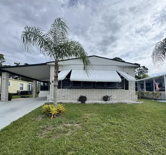 141 Calle De Lagos, Fort Pierce, FL 34951