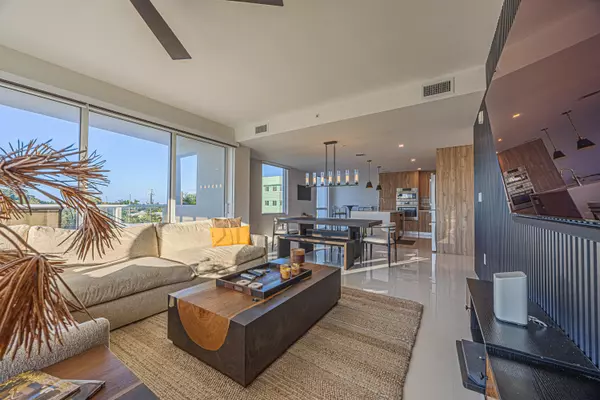 Lake Worth, FL 33460,117 Lake AVE 401