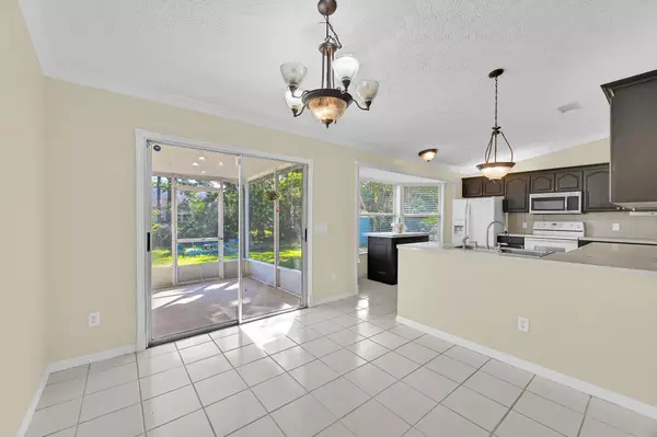 Port Saint Lucie, FL 34983,462 NW Sherbrooke AVE