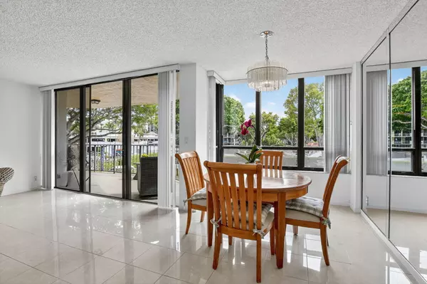 Boca Raton, FL 33487,799 Jeffery ST 2090