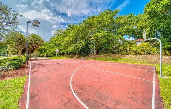 Tamarac, FL 33321,7938 Sanibel DR