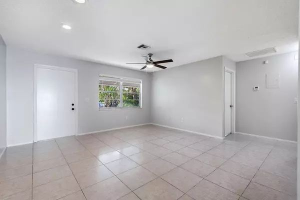 Lake Worth, FL 33461,4468 Steven RD