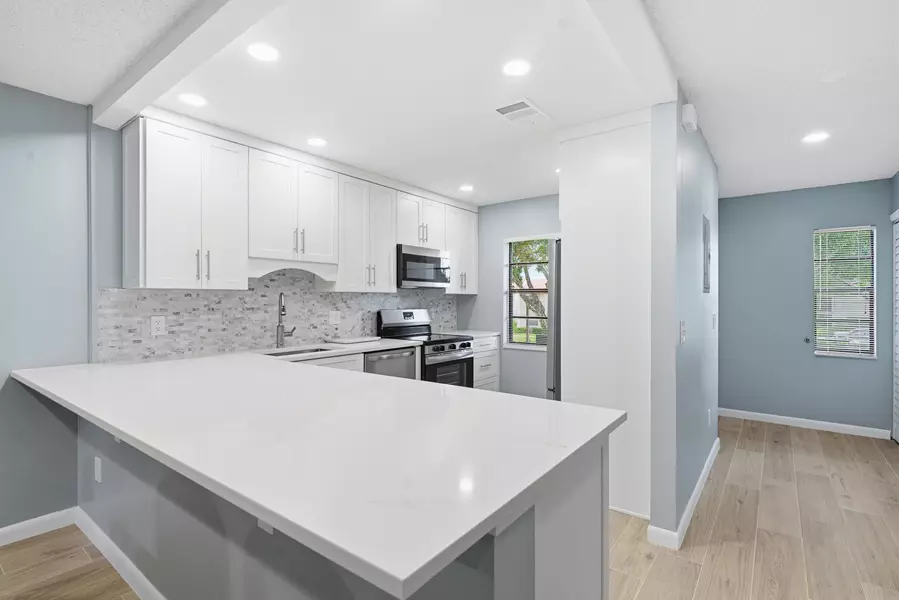 9292 Vista Del Lago D, Boca Raton, FL 33428