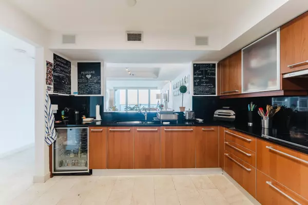 Miami, FL 33131,1331 Brickell Bay DR 2805