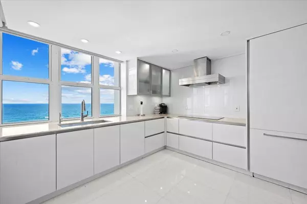 Boca Raton, FL 33432,2000 S Ocean BLVD 11-D