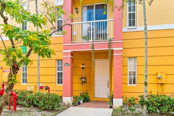 Royal Palm Beach, FL 33414,4104 Shoma DR