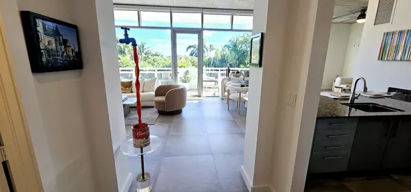 Delray Beach, FL 33483,365 SE 6th AVE 305