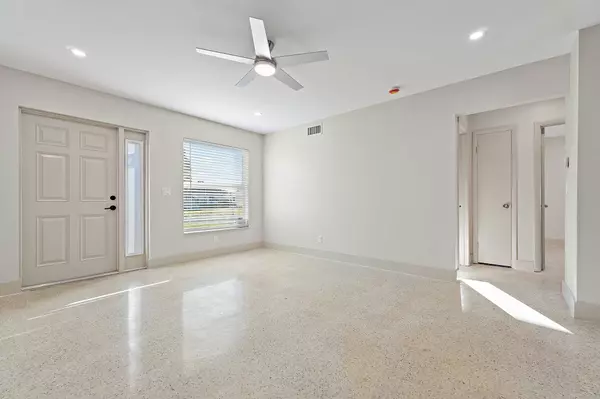 Jupiter, FL 33458,1015 Riverwood LN