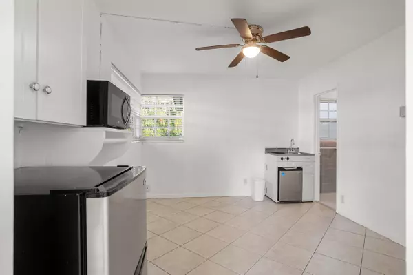 Deerfield Beach, FL 33441,756 SE 19th AVE