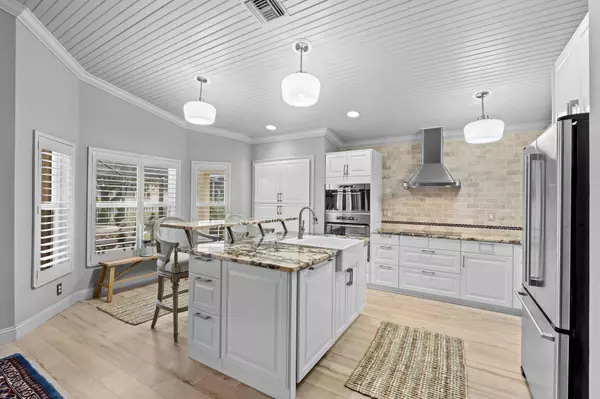 Wellington, FL 33414,1601 Lakefield N CT