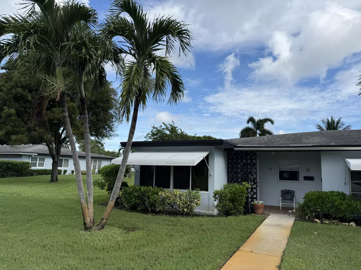 Delray Beach, FL 33445,517 High Point DR A