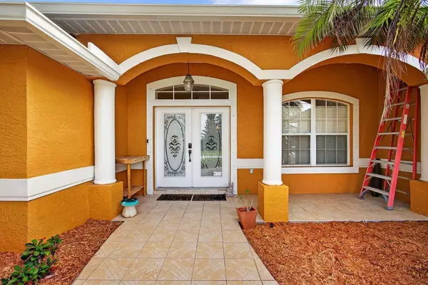 Port Saint Lucie, FL 34984,3282 SE West Snow RD