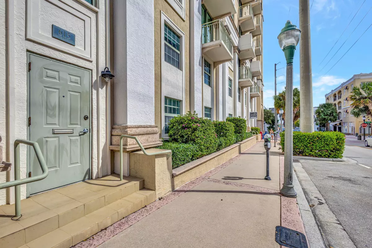 West Palm Beach, FL 33401,610 Clematis ST 130