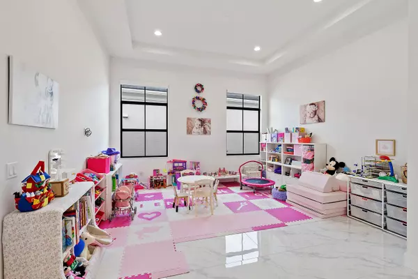 Palm Beach Gardens, FL 33418,13159 Artisan CIR