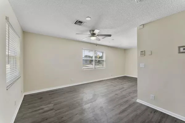 Riviera Beach, FL 33404,1340 W 35th ST