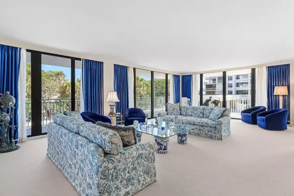 Palm Beach, FL 33480,2580 S Ocean BLVD 1c2