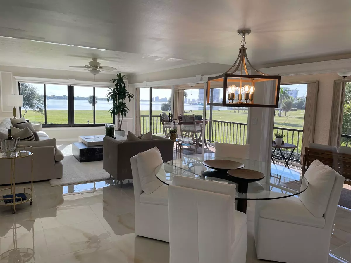 North Palm Beach, FL 33408,1660 Twelve Oaks WAY 201