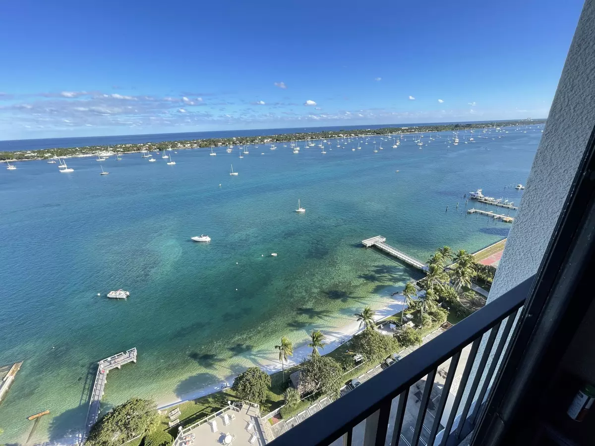 West Palm Beach, FL 33407,5600 N Flagler DR 2209