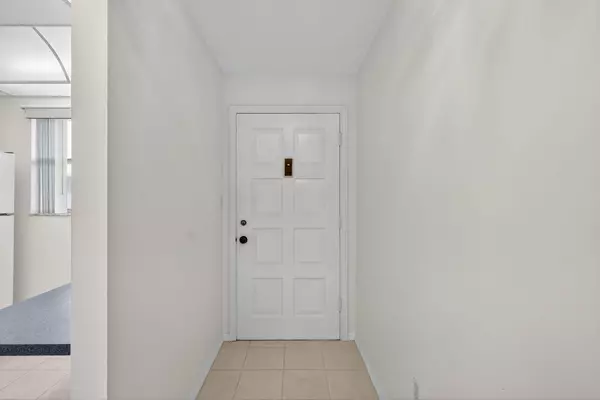 Fort Pierce, FL 34949,1245 Carlton CT 204